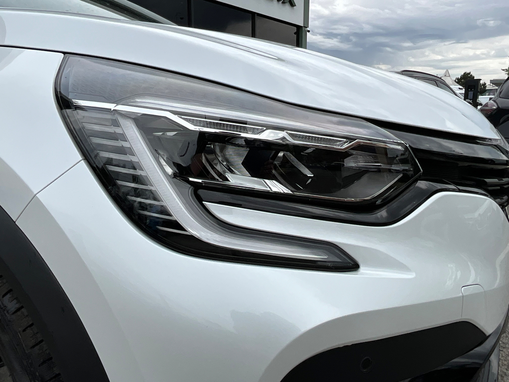Renault Captur Engineered Black #39