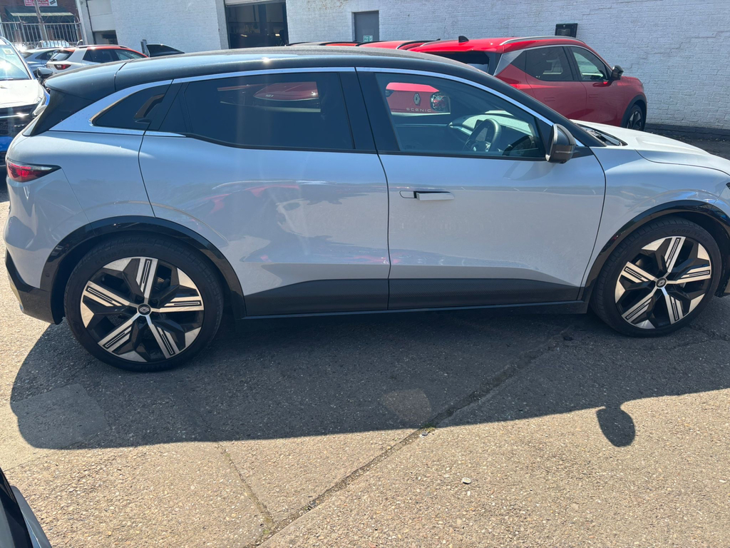 Renault Megane E-Tech Renault Megane E-tech 60Kwh Iconic Hatchback E Grey #9