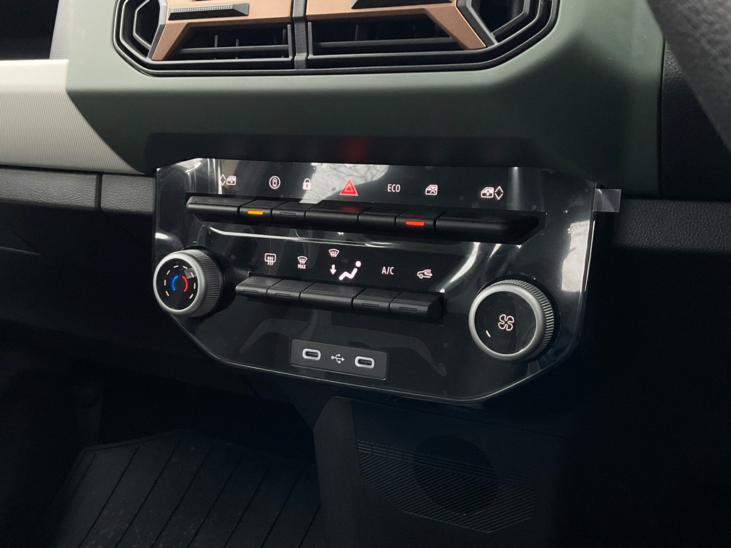 Dacia Spring 27Kwh Extreme 65 48Kw Beige #14
