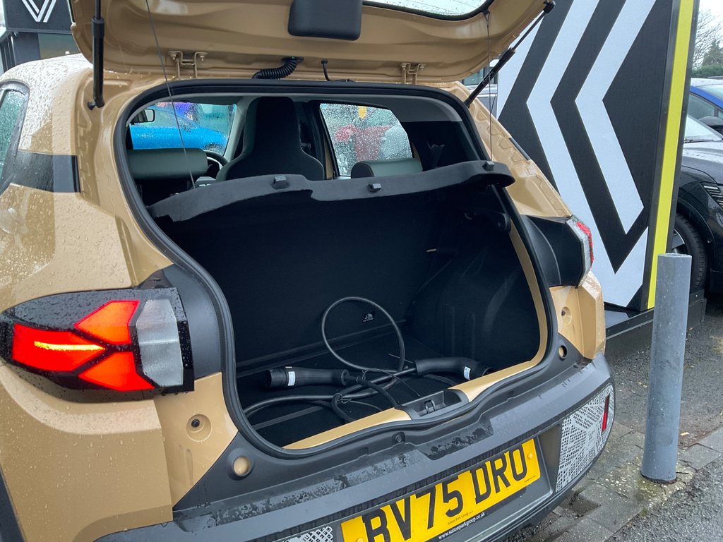 Dacia Spring 27Kwh Extreme 65 48Kw Beige #26