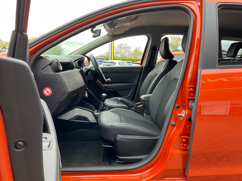 Dacia Duster 1.3 Tce 150 Prestige Edc White #28