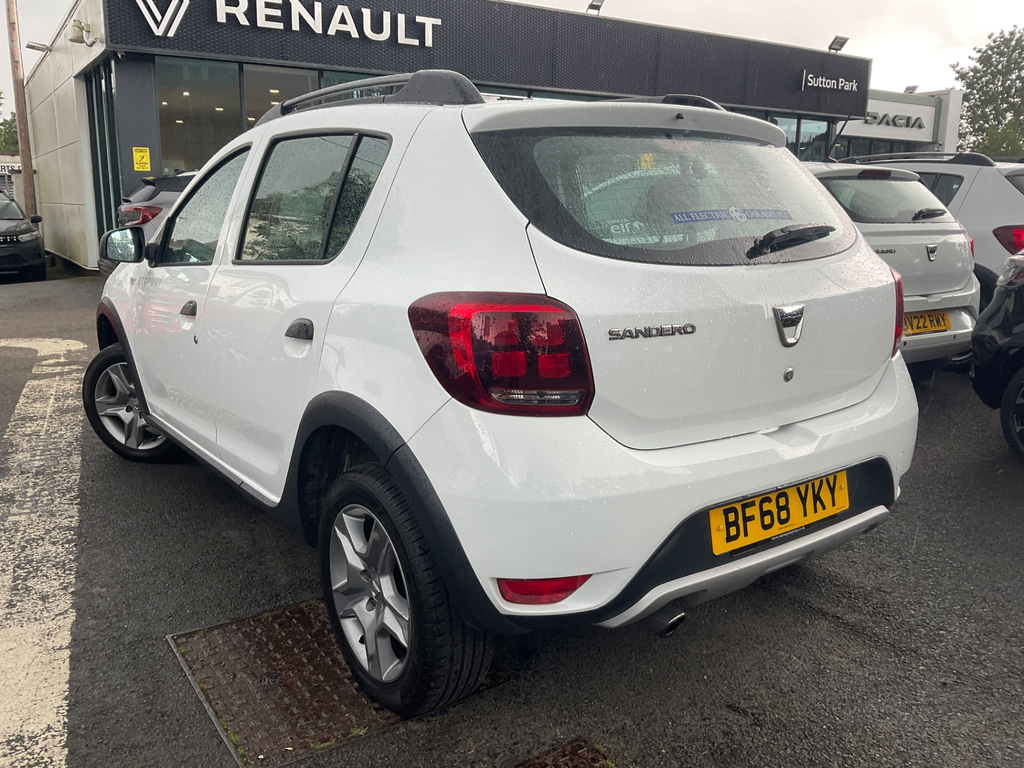 Dacia Sandero Stepway 0.9 Tce Essential Hatchback White #3