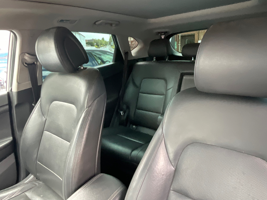 Hyundai Tucson S Beige #32