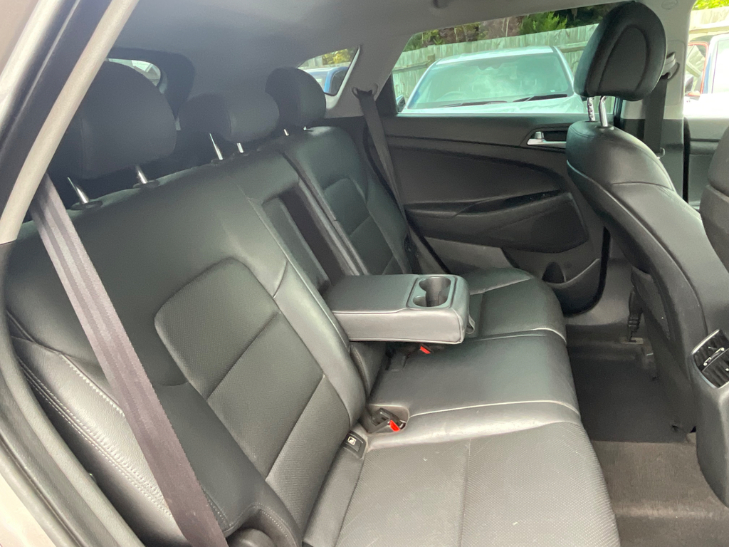 Hyundai Tucson S Beige #26