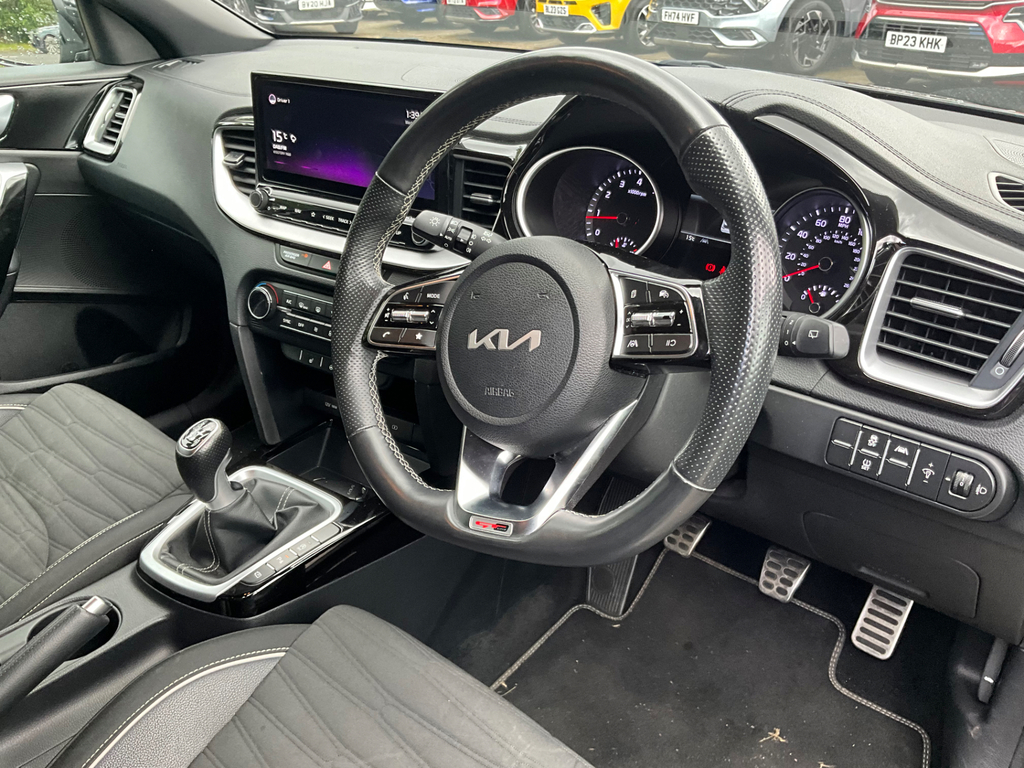 Kia Ceed 1.5 T Gdi Gt Line Hatchback FY22OGS Black #2