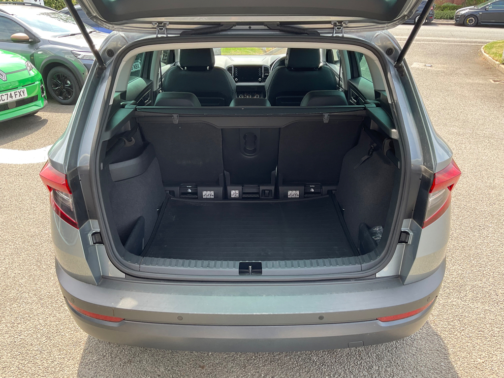 Skoda Karoq Edition Grey #16