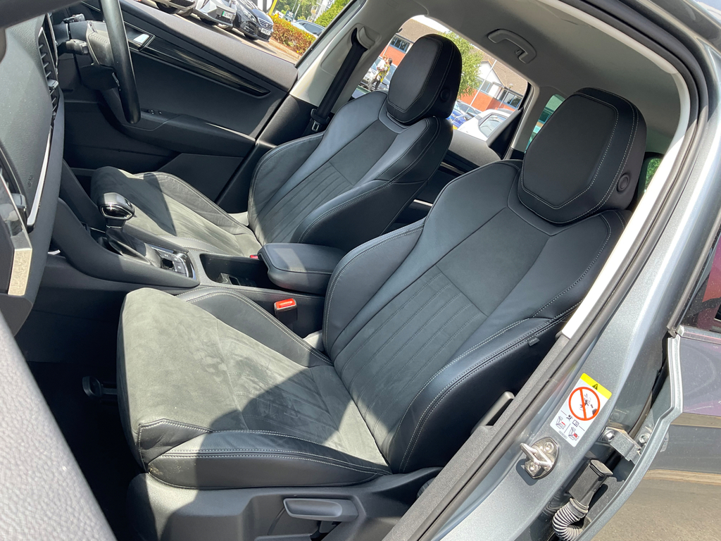 Skoda Karoq Edition Grey #38