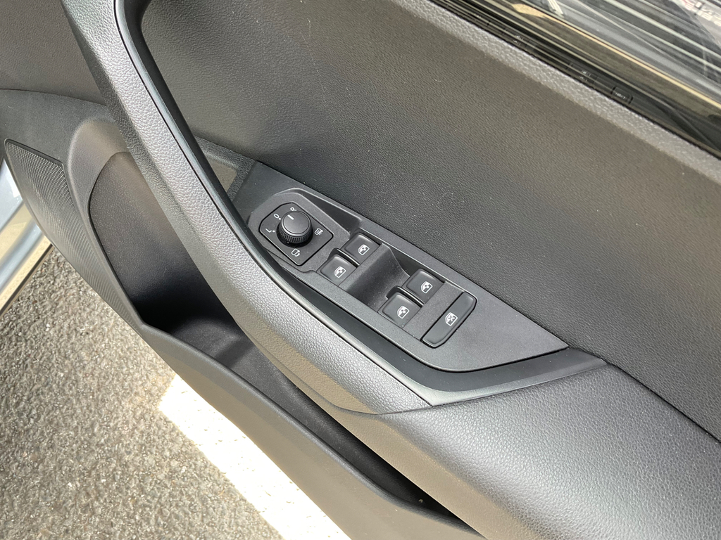 Skoda Karoq Edition Grey #19