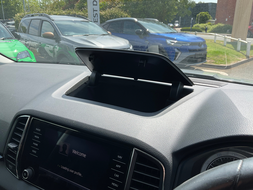 Skoda Karoq Edition Grey #29