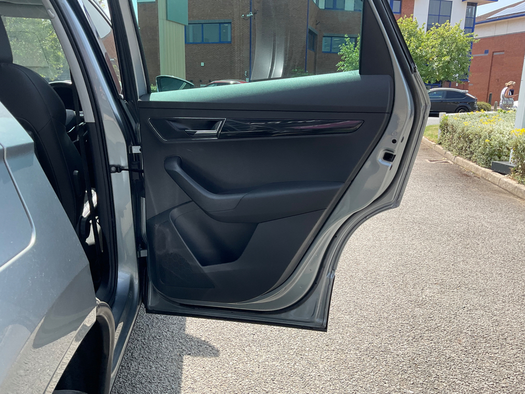 Skoda Karoq Edition Grey #20