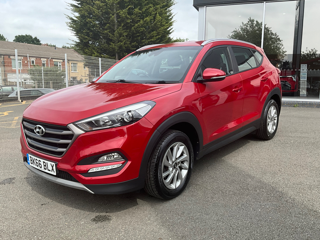 Hyundai Tucson  Red #8