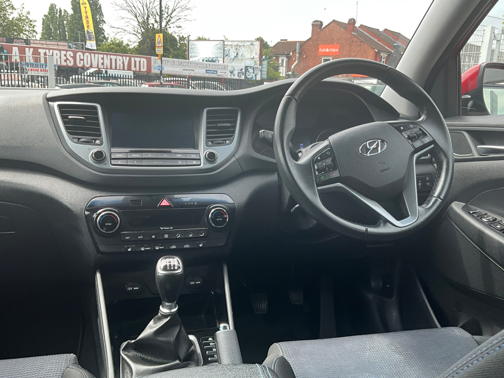 Hyundai Tucson  Red #11