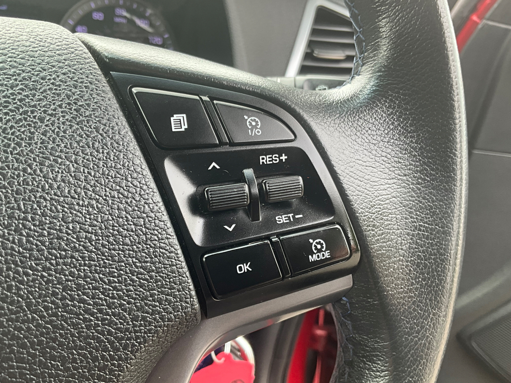 Hyundai Tucson  Red #17