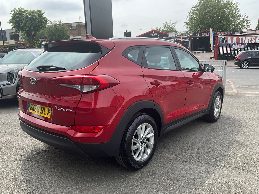 Hyundai Tucson 1.7 Crdi Blue Drive Se Nav Suv  #5