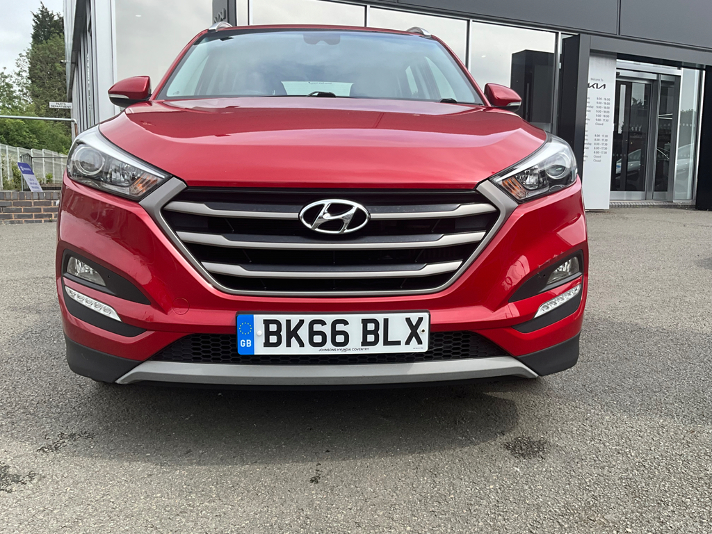 Hyundai Tucson  Red #10