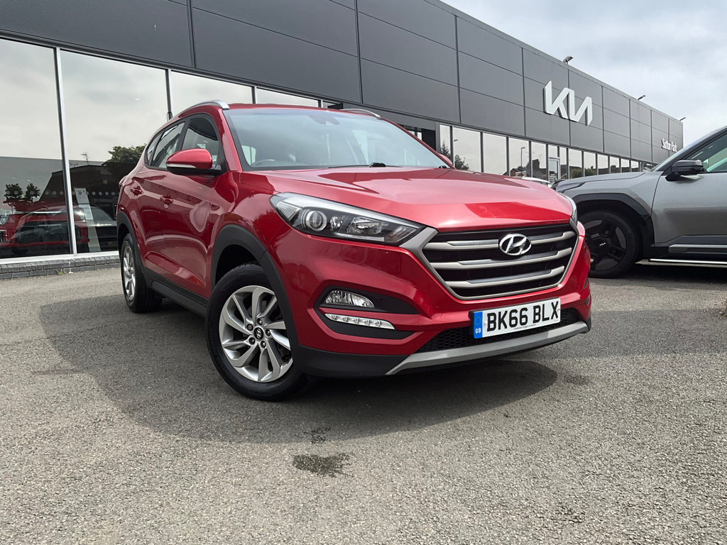 Hyundai Tucson  Red #38