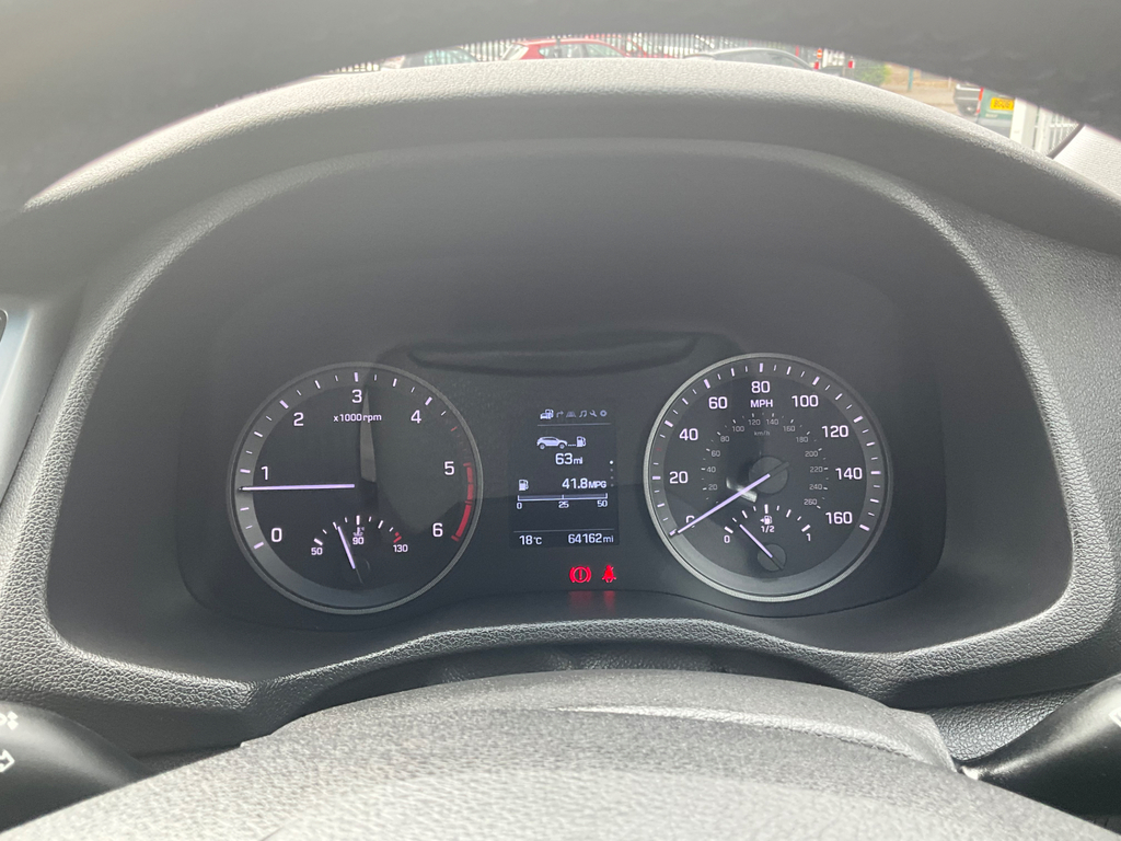 Hyundai Tucson  Red #22