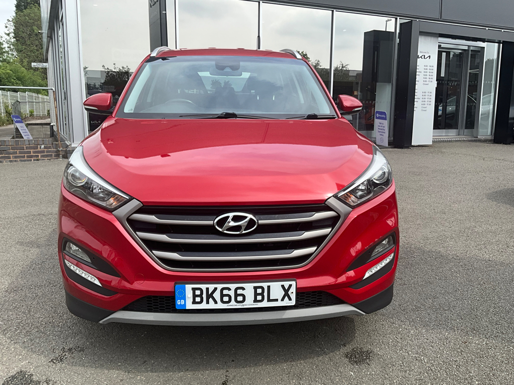Hyundai Tucson  Red #9