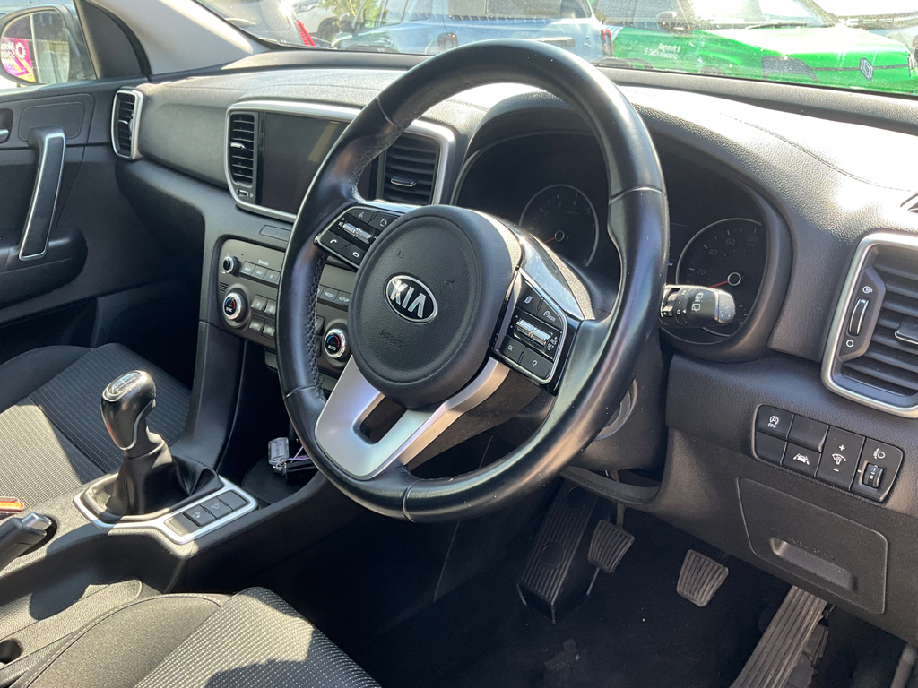 Kia Sportage 1.6 Gdi 2 Gpf Suv PJ20YHY Black #2