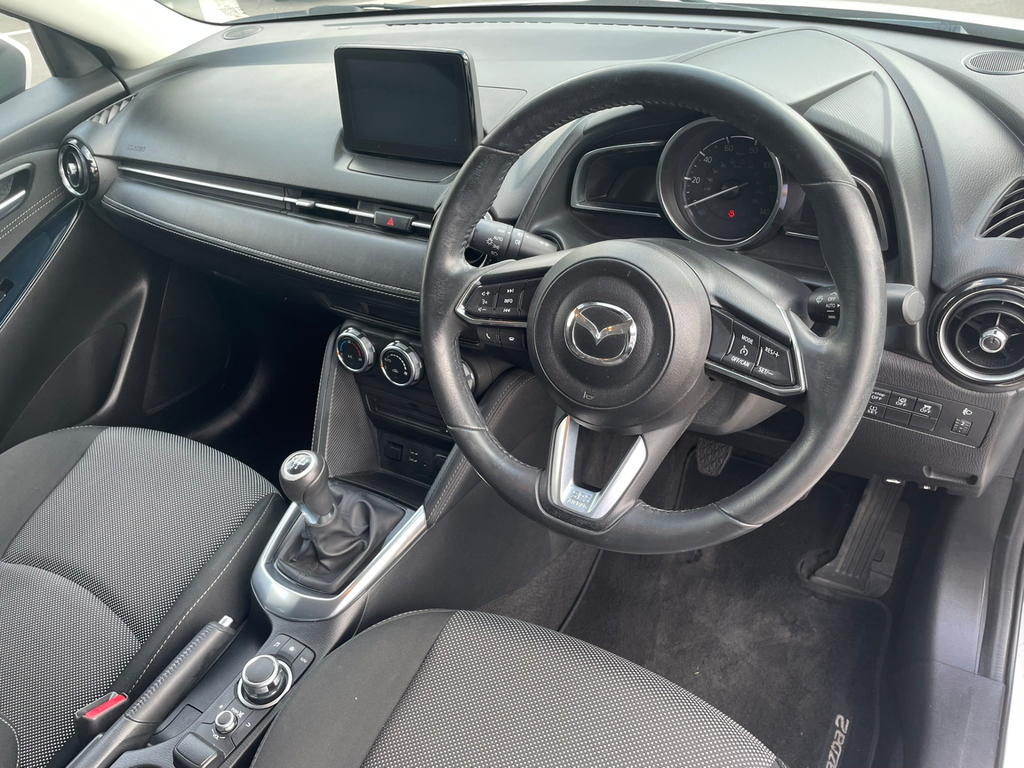 Mazda 2 Skyactiv G 75 Se-l Blue #17