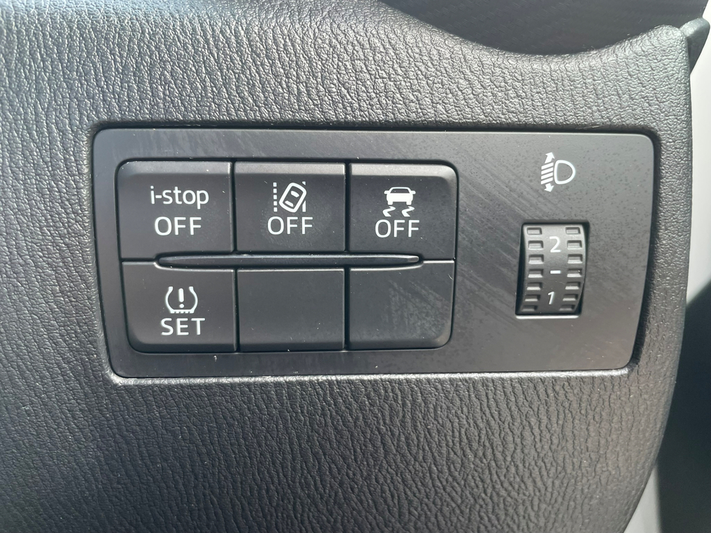 Mazda 2 Skyactiv G 75 Se-l Blue #35