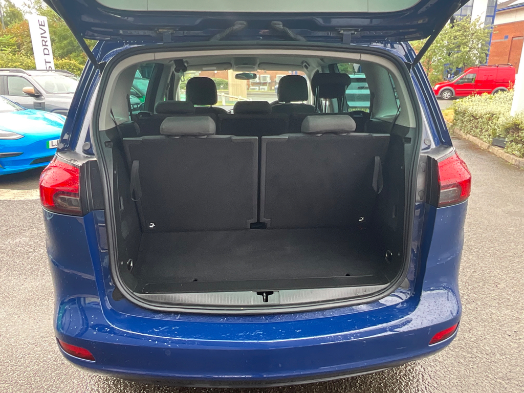 Vauxhall Zafira Tourer Sri Cdti Ss Red #10