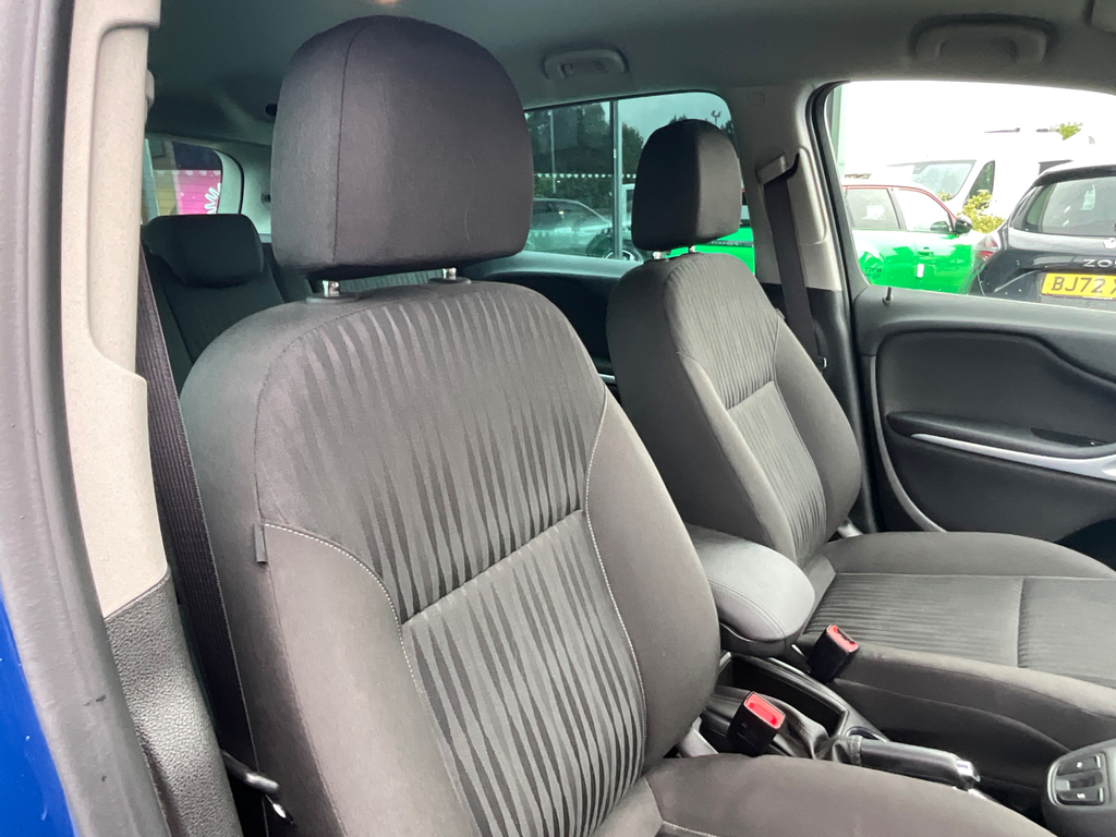 Vauxhall Zafira Tourer Sri Cdti Ss Red #26