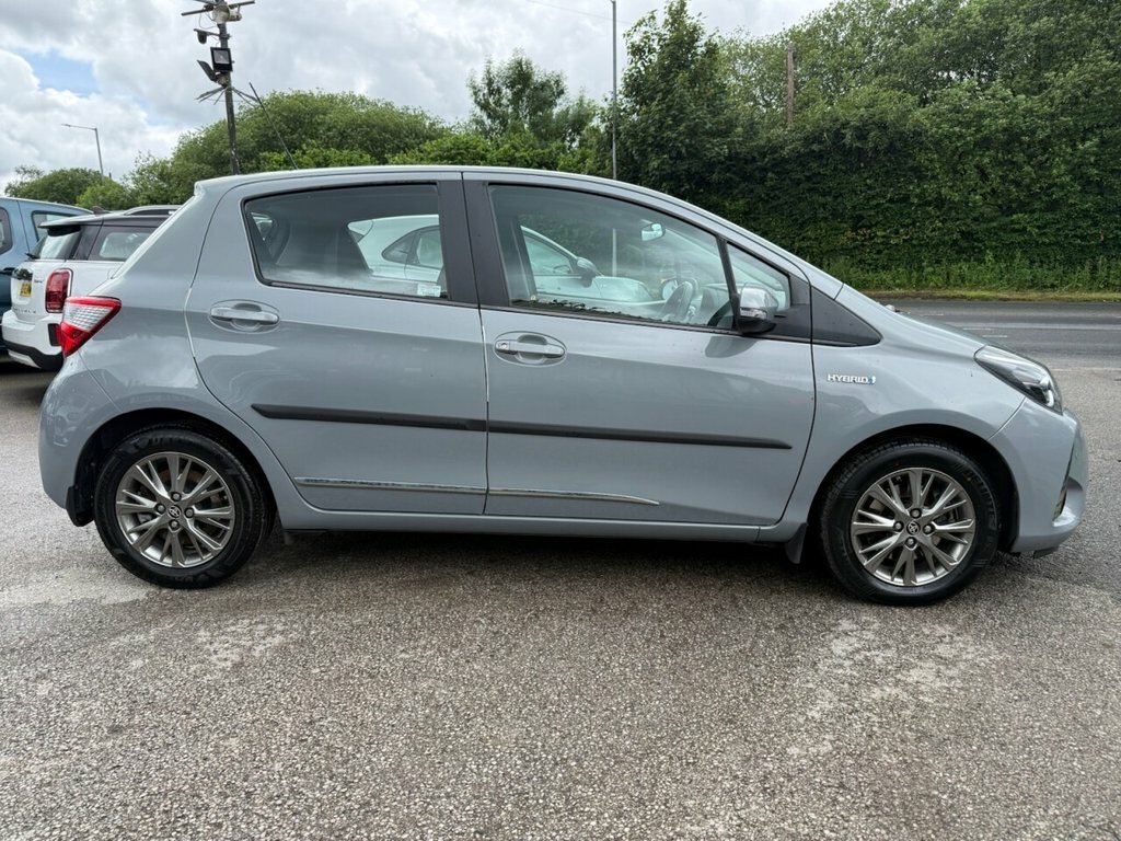 Toyota Yaris 1L Icon PE70NUP Grey #4