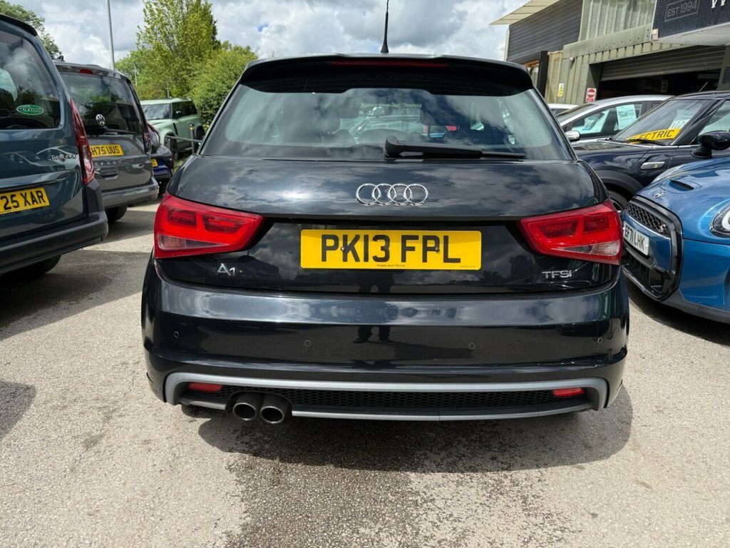 Audi A1 1L S Line Black #4