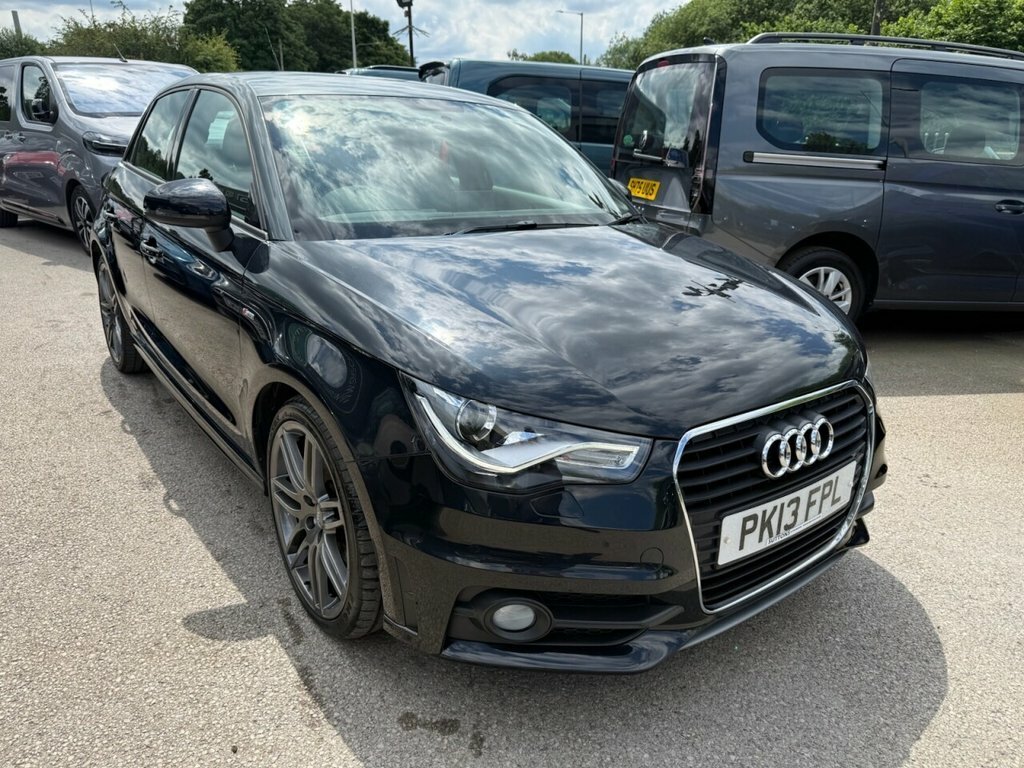 Audi A1 1L S Line Black #3