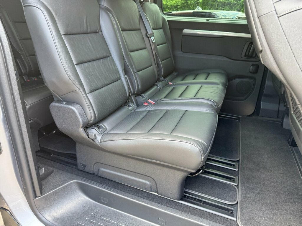 Peugeot e-Traveller Mpv Grey #50