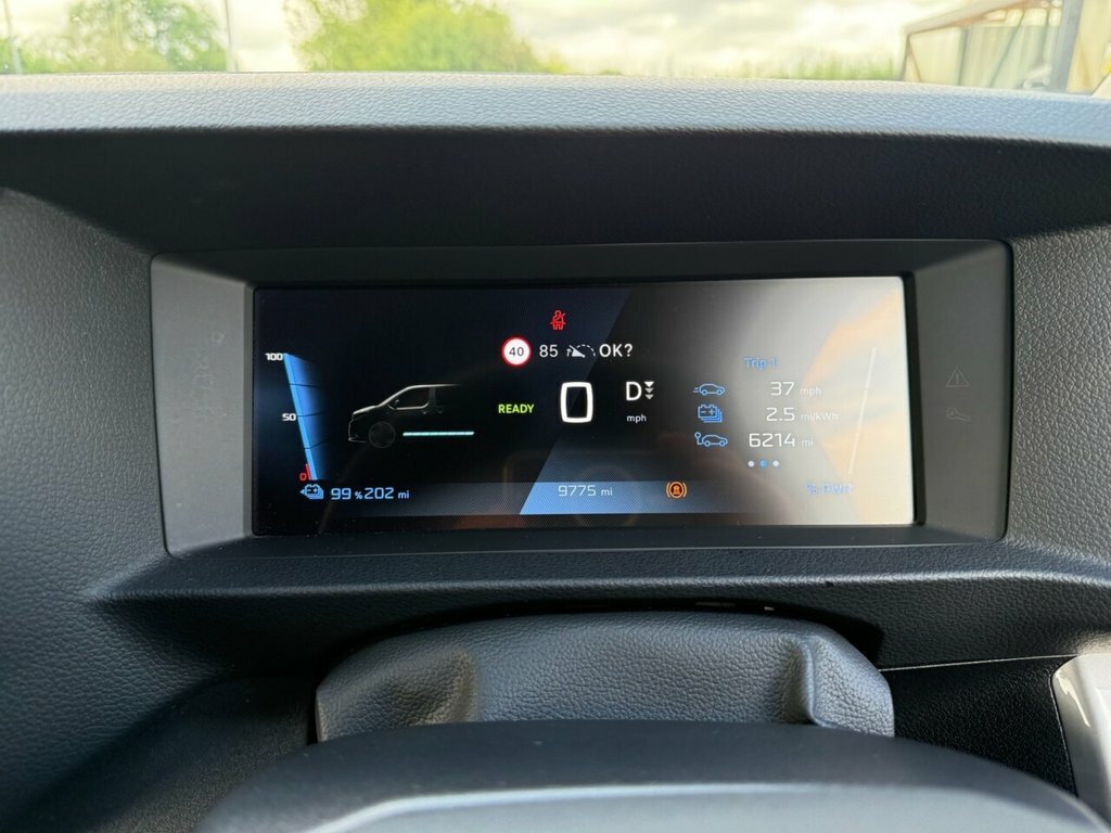 Peugeot e-Traveller Mpv Grey #35