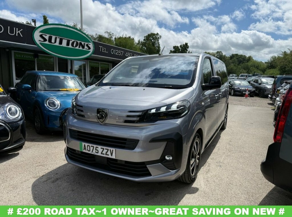 Peugeot e-Traveller Mpv Green #1