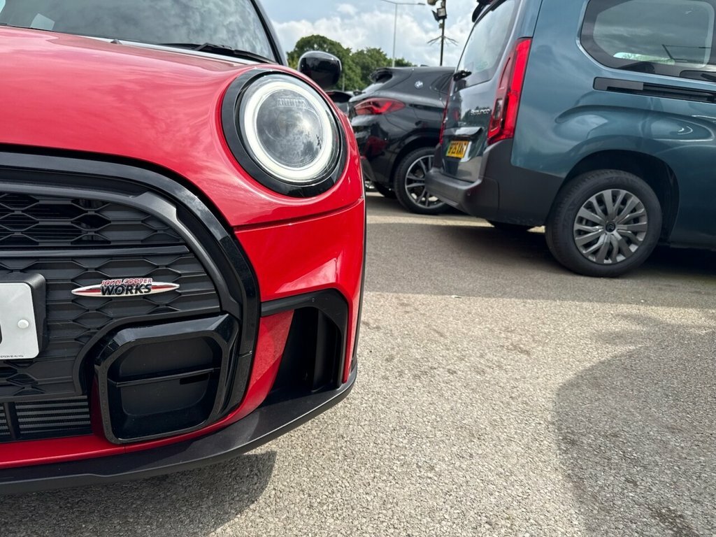 Mini Hatch 1.5L Cooper Sport MT22VSO Red #4
