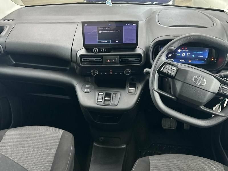 Toyota Proace City Mpv Black #4
