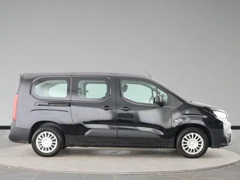 Toyota Proace City Mpv Black #2