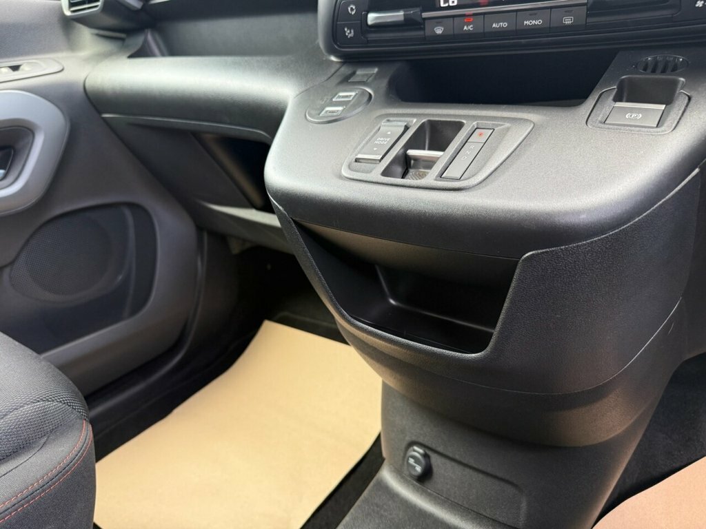 Citroen e-Berlingo 100Kw Max M 52Kwh Blue #28