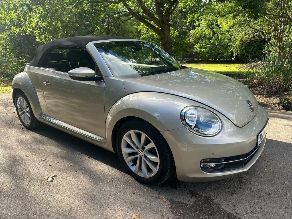 Volkswagen Beetle 1.6 Tdi Bluemotion Tech Design Cabriolet Dsg Euro Silver