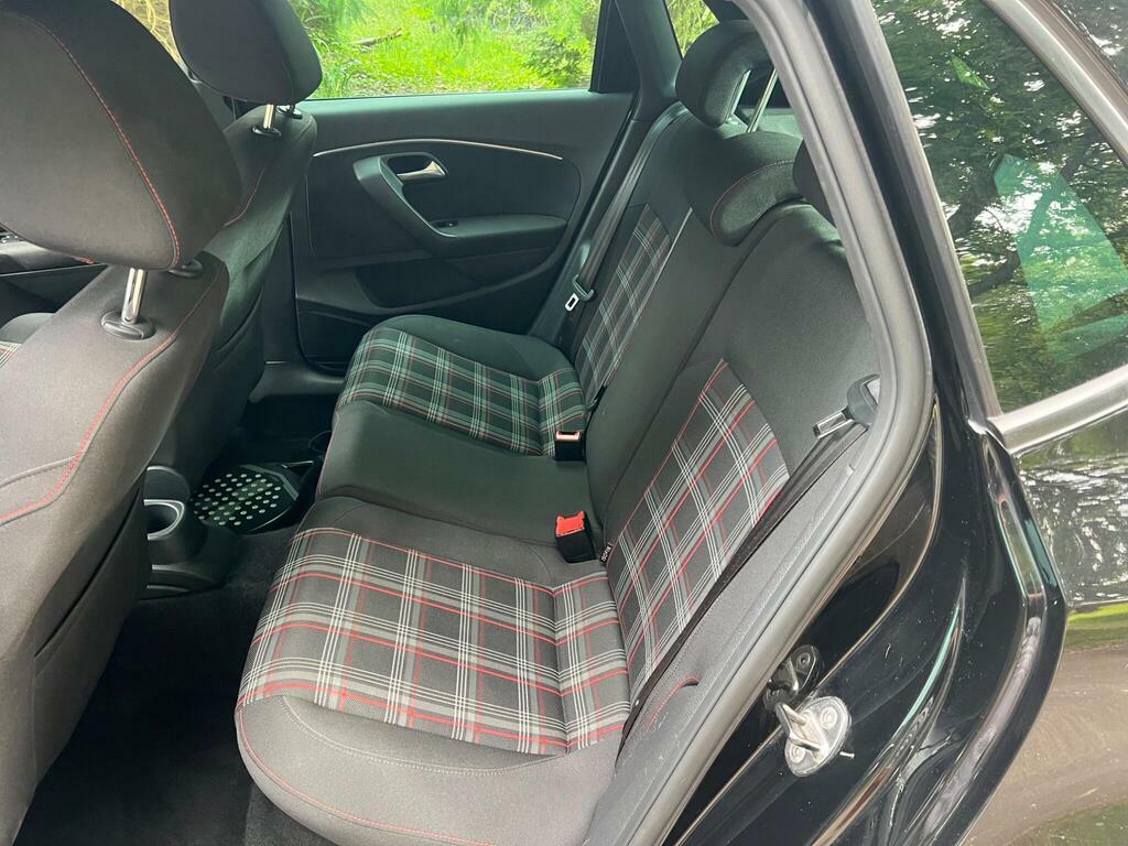 Volkswagen Polo 1.0 75 Match Black #16