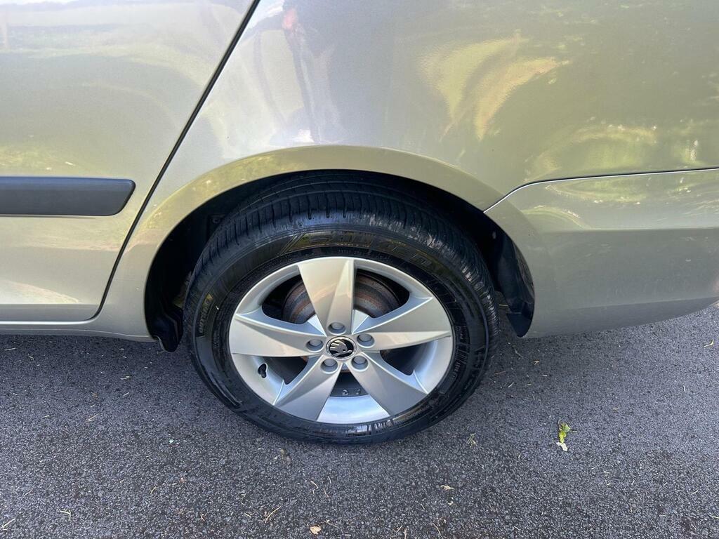 Skoda Fabia 1.2L Se Silver #7