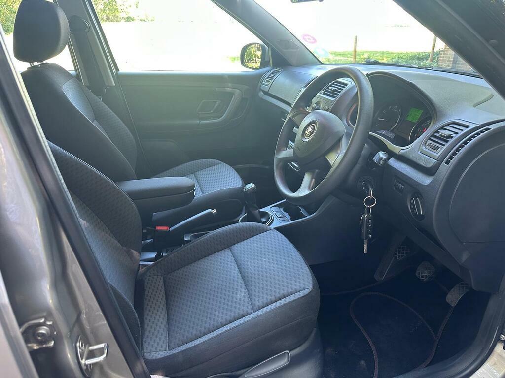 Skoda Fabia 1.2L Se Silver #8