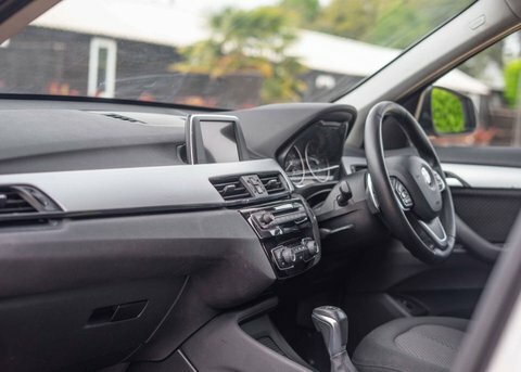 BMW X1 2.0 X1 Sdrive BL17ZPV White #3