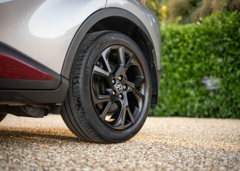 Toyota C-Hr Excel Black #26