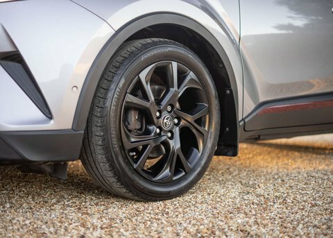 Toyota C-Hr Excel Black #27