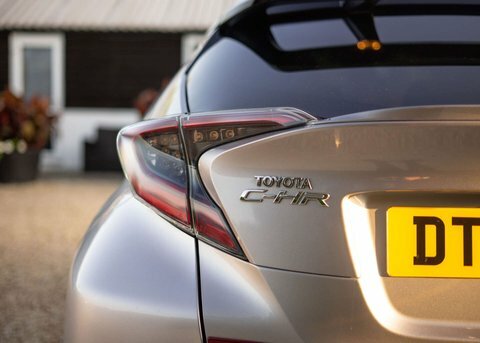 Toyota C-Hr Excel Black #25