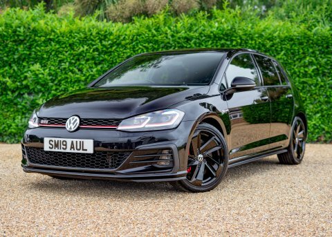 Volkswagen Golf 2.0 Golf Gti Black #2
