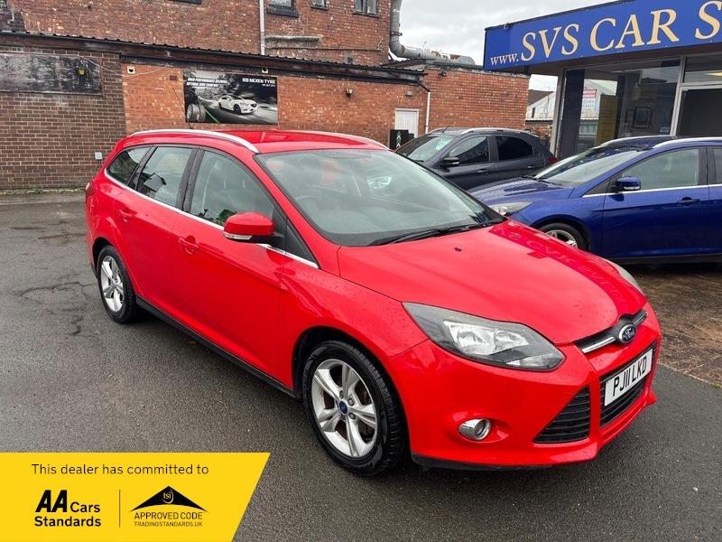 Ford Focus 1.6 Zetec Estate Red #2