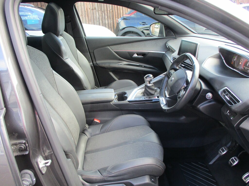 Peugeot 3008 1.2 Puretech Gt Line Suv Euro 6 Grey #2