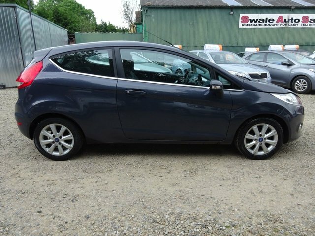 Ford Fiesta 1.1 Ti-vct Style Hatchback MT67HTG Black #2