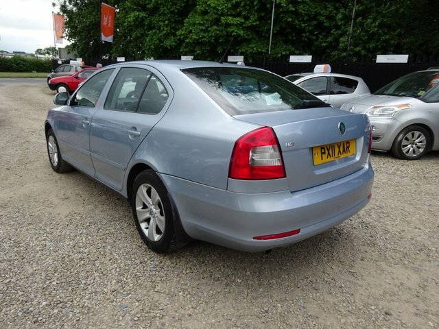 Skoda Octavia 1.6 Mpi Se Hatchback Blue #6